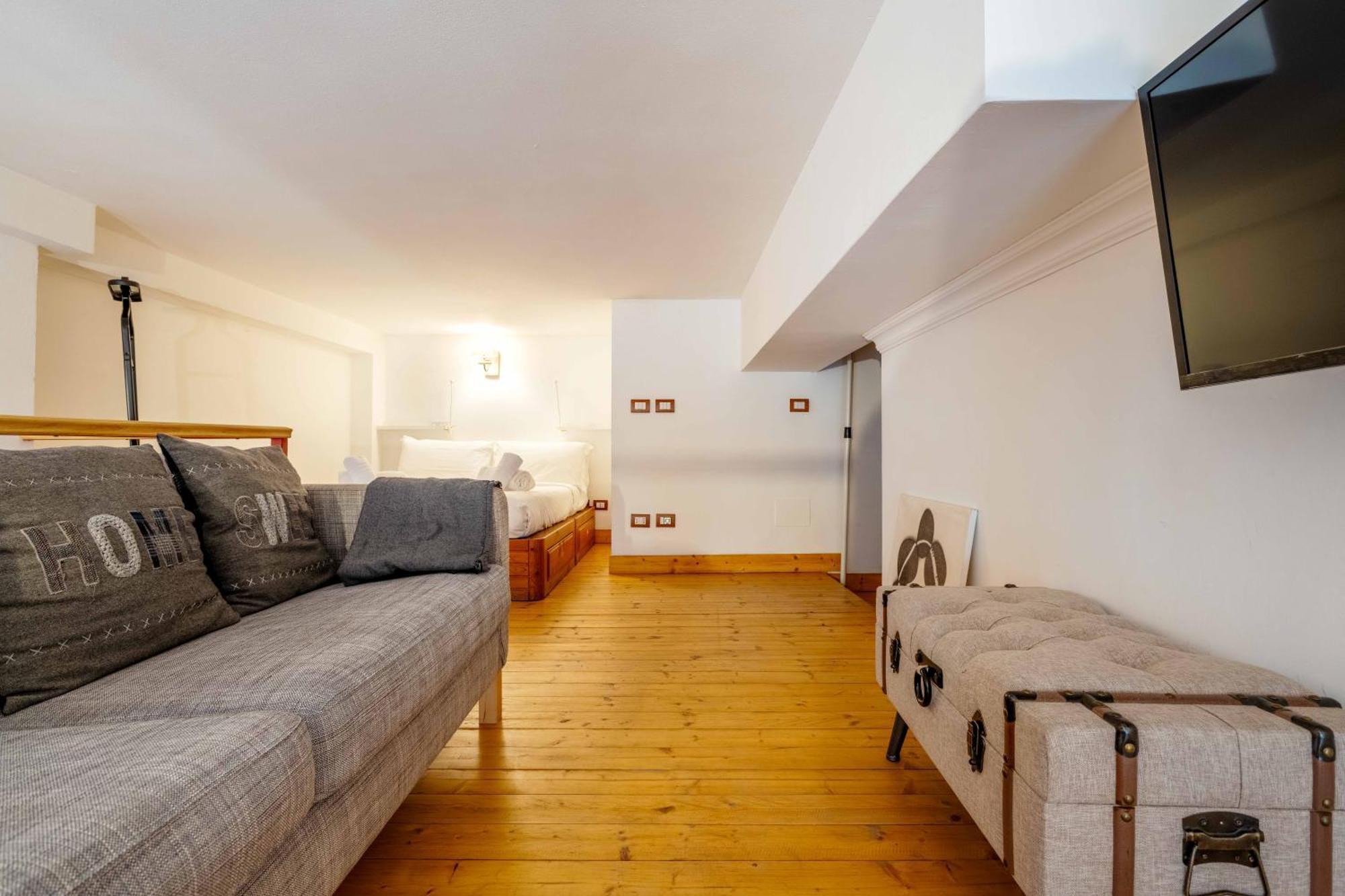 One Bedroom Apartment With Terrace Near Duomo Milano Esterno foto