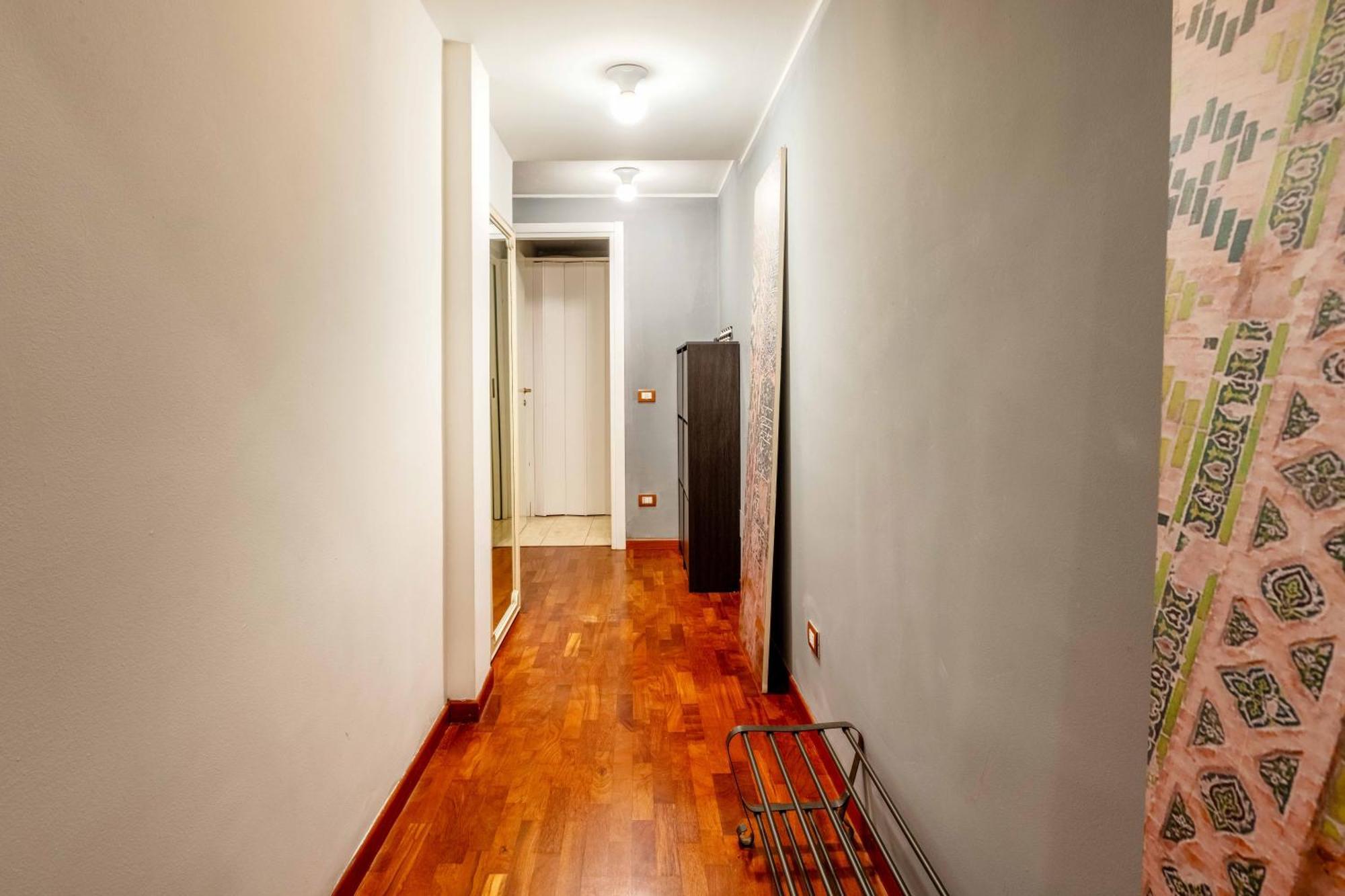 One Bedroom Apartment With Terrace Near Duomo Milano Esterno foto